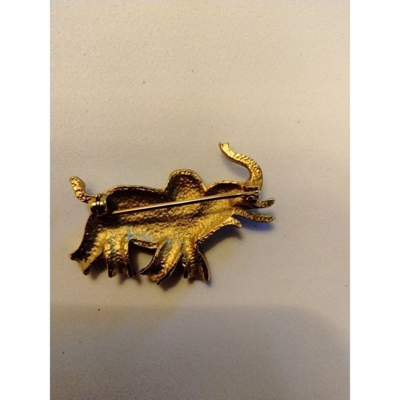 Vintage Rhinestone Elephant Pin Brooch Gold Metal Red Eye Trunk Up Good Luck - Picture 2 of 3